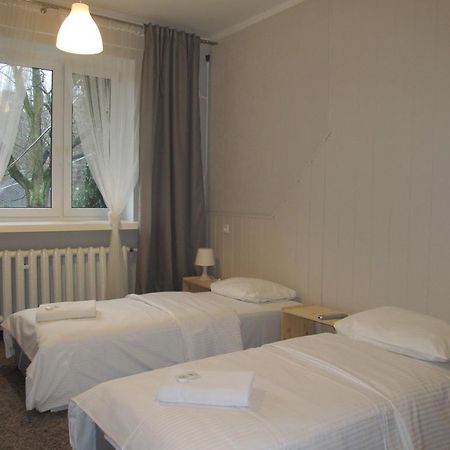 Hotel Pod Debem Zielona Góra Exterior foto